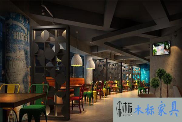 西餐廳設計裝修原則有哪些？如何找西餐廳餐桌椅廠家 